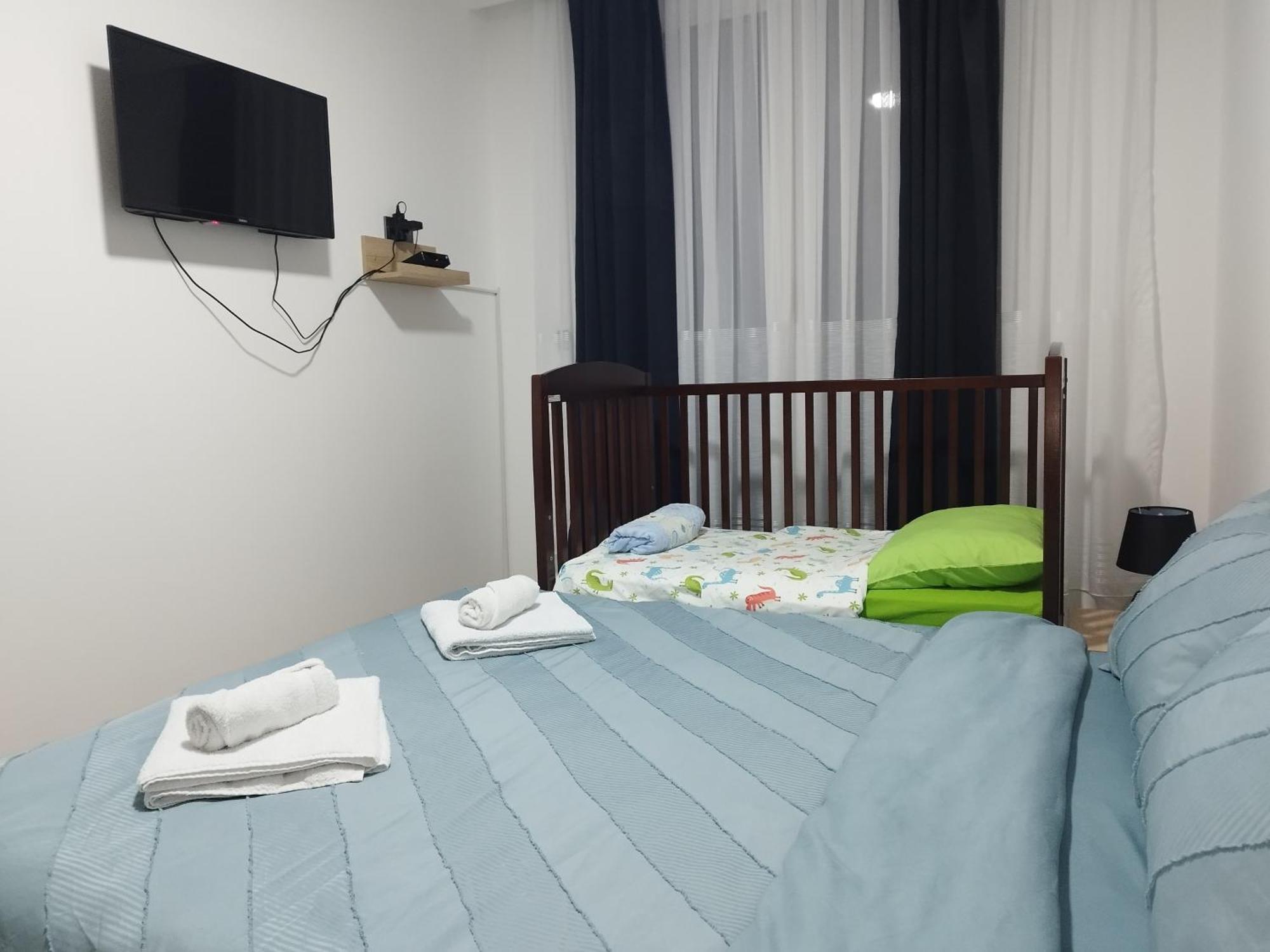 Skopje Sky City 19Th Floor Twin & 12Th Floor & 25Th & 33 Floor Apartments & With Pool & Spa & Gym & Parking Included In Price Extérieur photo