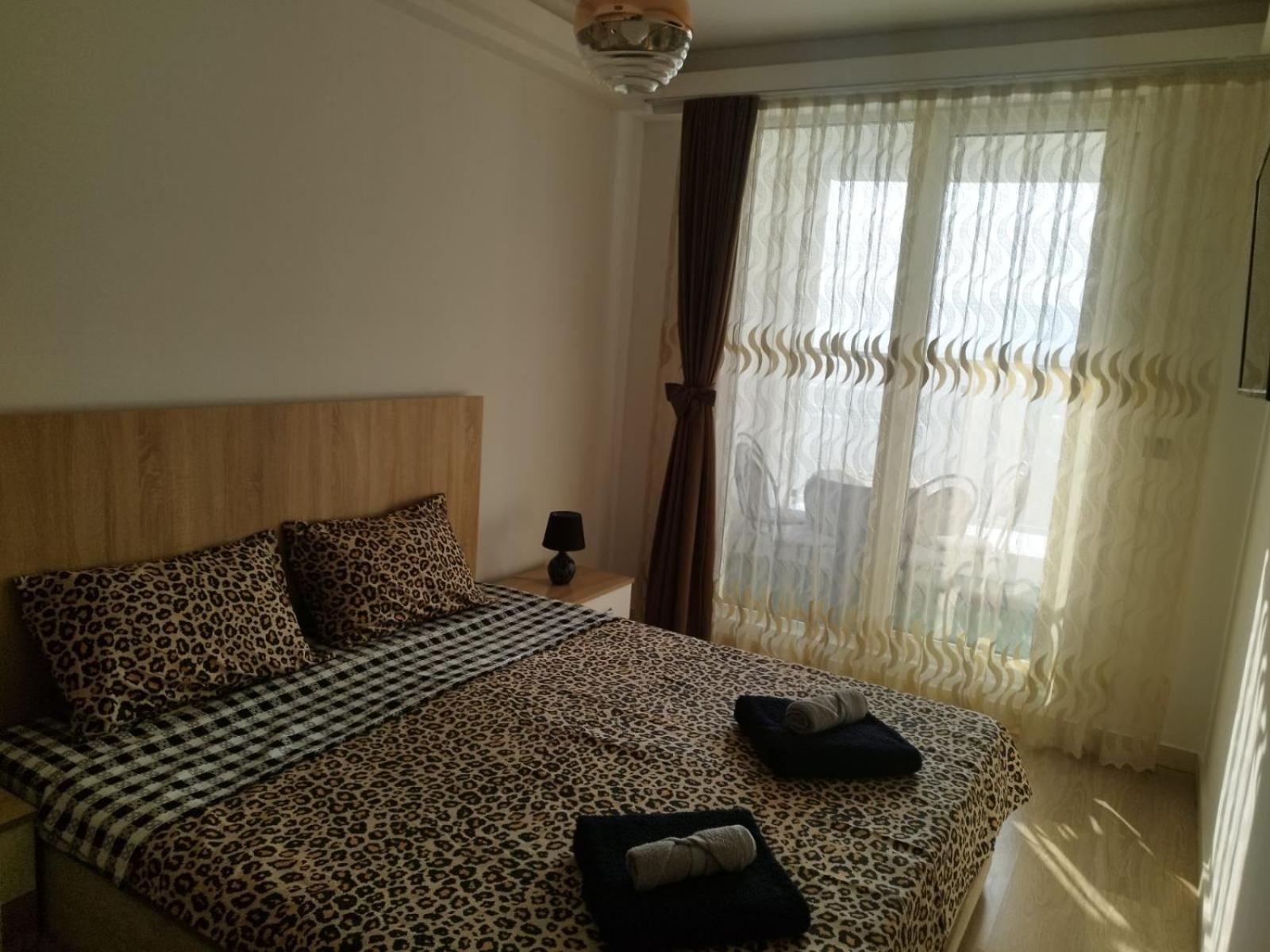 Skopje Sky City 19Th Floor Twin & 12Th Floor & 25Th & 33 Floor Apartments & With Pool & Spa & Gym & Parking Included In Price Extérieur photo