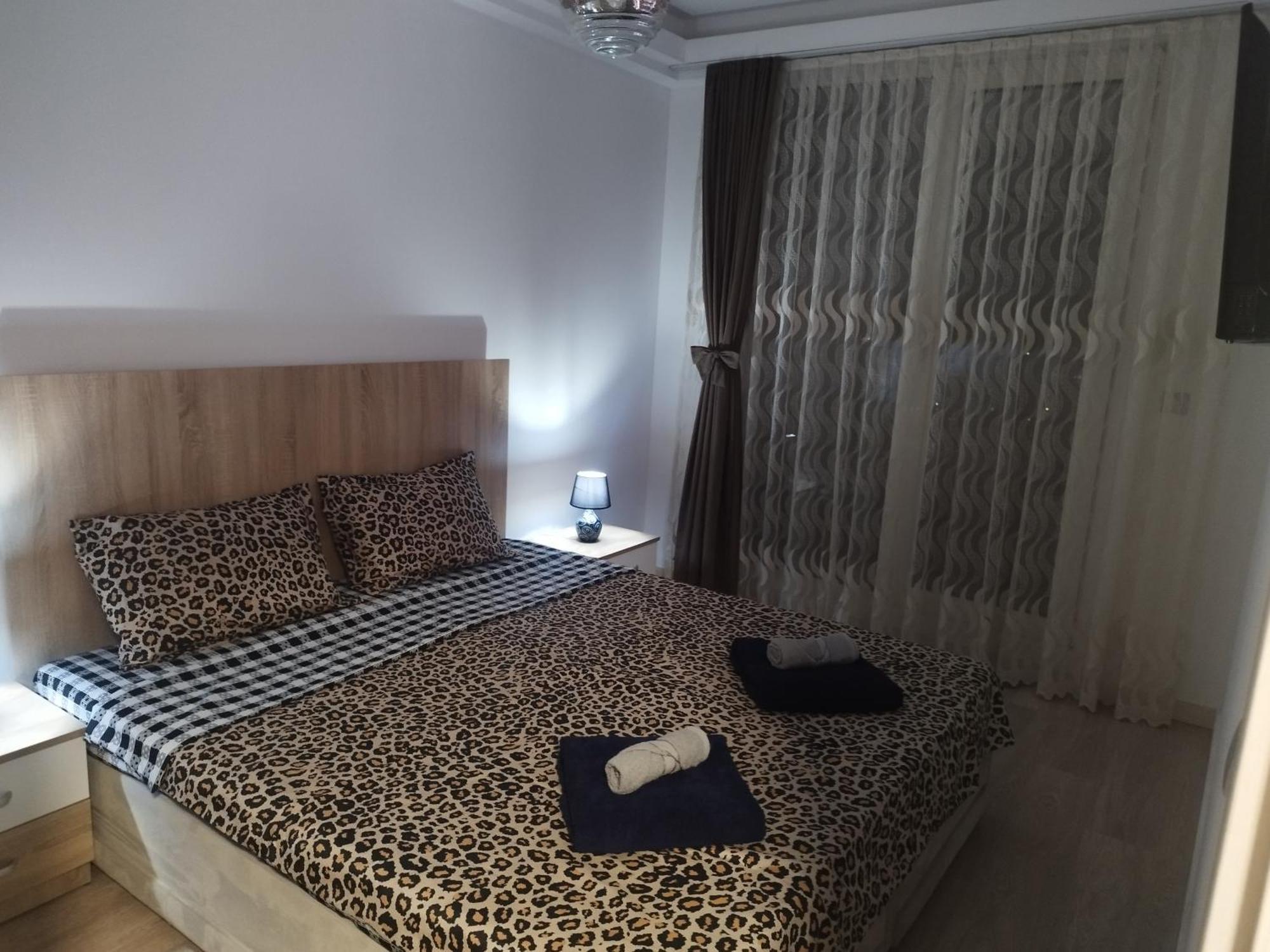 Skopje Sky City 19Th Floor Twin & 12Th Floor & 25Th & 33 Floor Apartments & With Pool & Spa & Gym & Parking Included In Price Extérieur photo